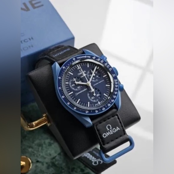 Omega X Swatch Moonswatch Mission to Neptune New & Unworn - Picture 4 of 4
